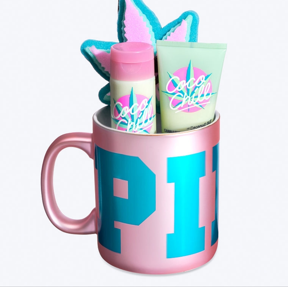 Retired Victoria Secret PINK Coco Chill large mug set